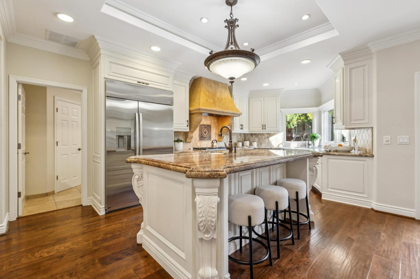 Detail Gallery Image 13 of 70 For 17246 Verdes Robles, Los Gatos,  CA 95030 - 4 Beds | 2/1 Baths