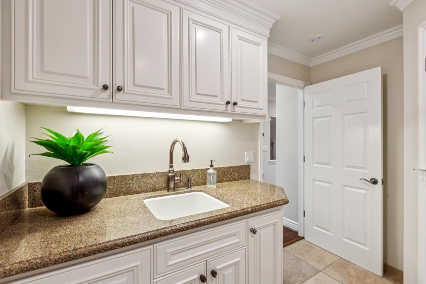 Detail Gallery Image 39 of 70 For 17246 Verdes Robles, Los Gatos,  CA 95030 - 4 Beds | 2/1 Baths