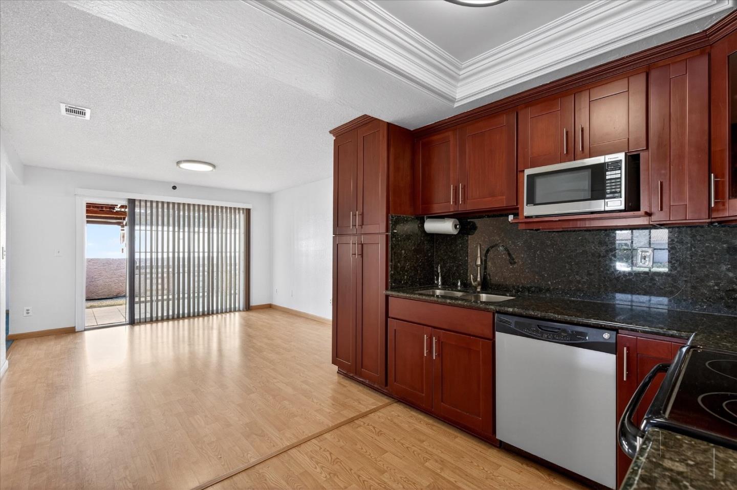 Detail Gallery Image 7 of 15 For 524 Trent's Ferry Court, San Jose,  CA 95133 - 2 Beds | 1 Baths