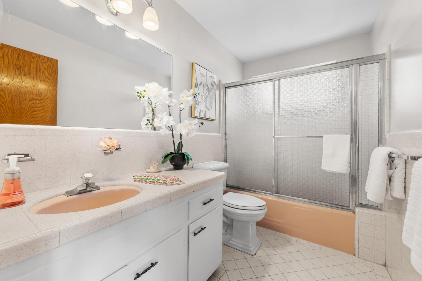 Detail Gallery Image 12 of 27 For 3208 Upper Lock Ave, Belmont,  CA 94002 - 4 Beds | 2 Baths