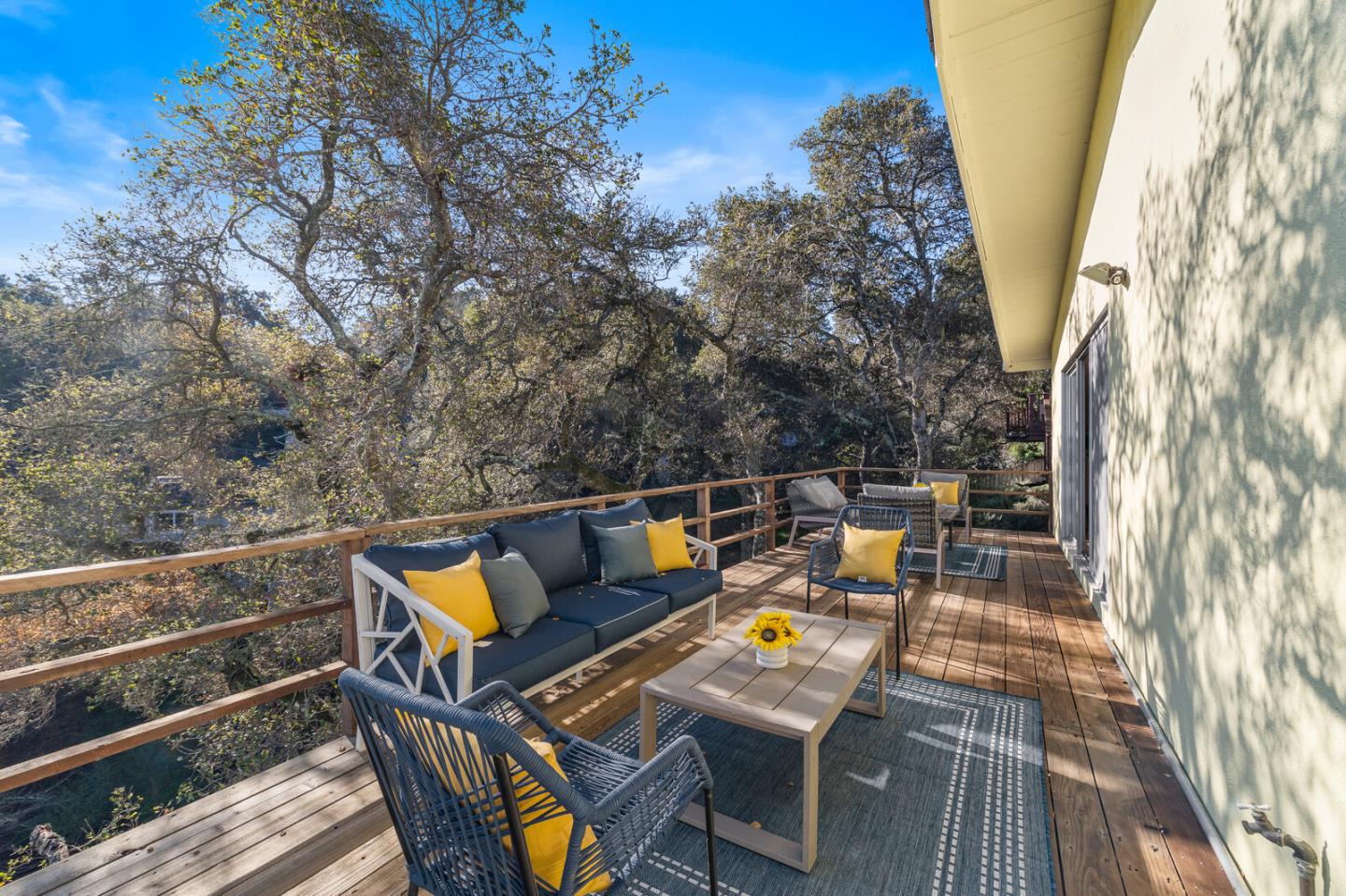 Detail Gallery Image 13 of 27 For 3208 Upper Lock Ave, Belmont,  CA 94002 - 4 Beds | 2 Baths