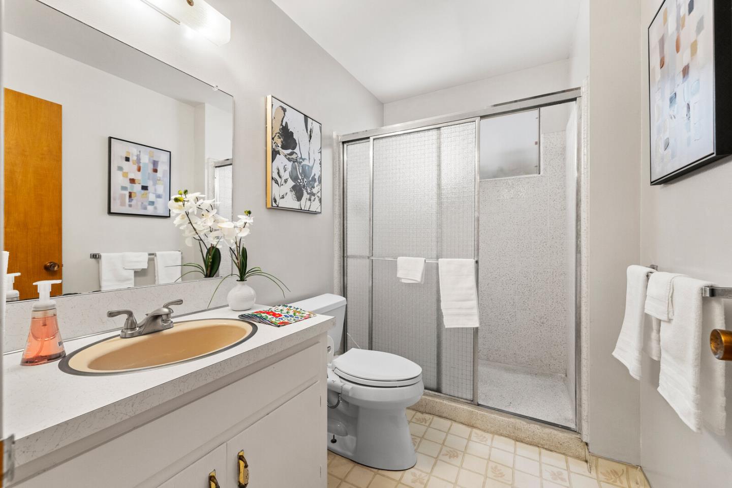 Detail Gallery Image 20 of 27 For 3208 Upper Lock Ave, Belmont,  CA 94002 - 4 Beds | 2 Baths