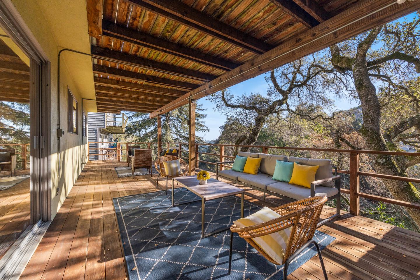 Detail Gallery Image 21 of 27 For 3208 Upper Lock Ave, Belmont,  CA 94002 - 4 Beds | 2 Baths