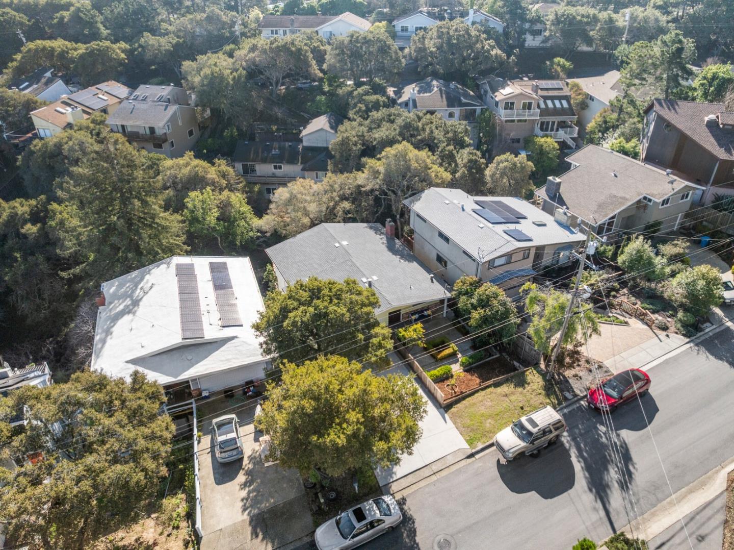 Detail Gallery Image 24 of 27 For 3208 Upper Lock Ave, Belmont,  CA 94002 - 4 Beds | 2 Baths