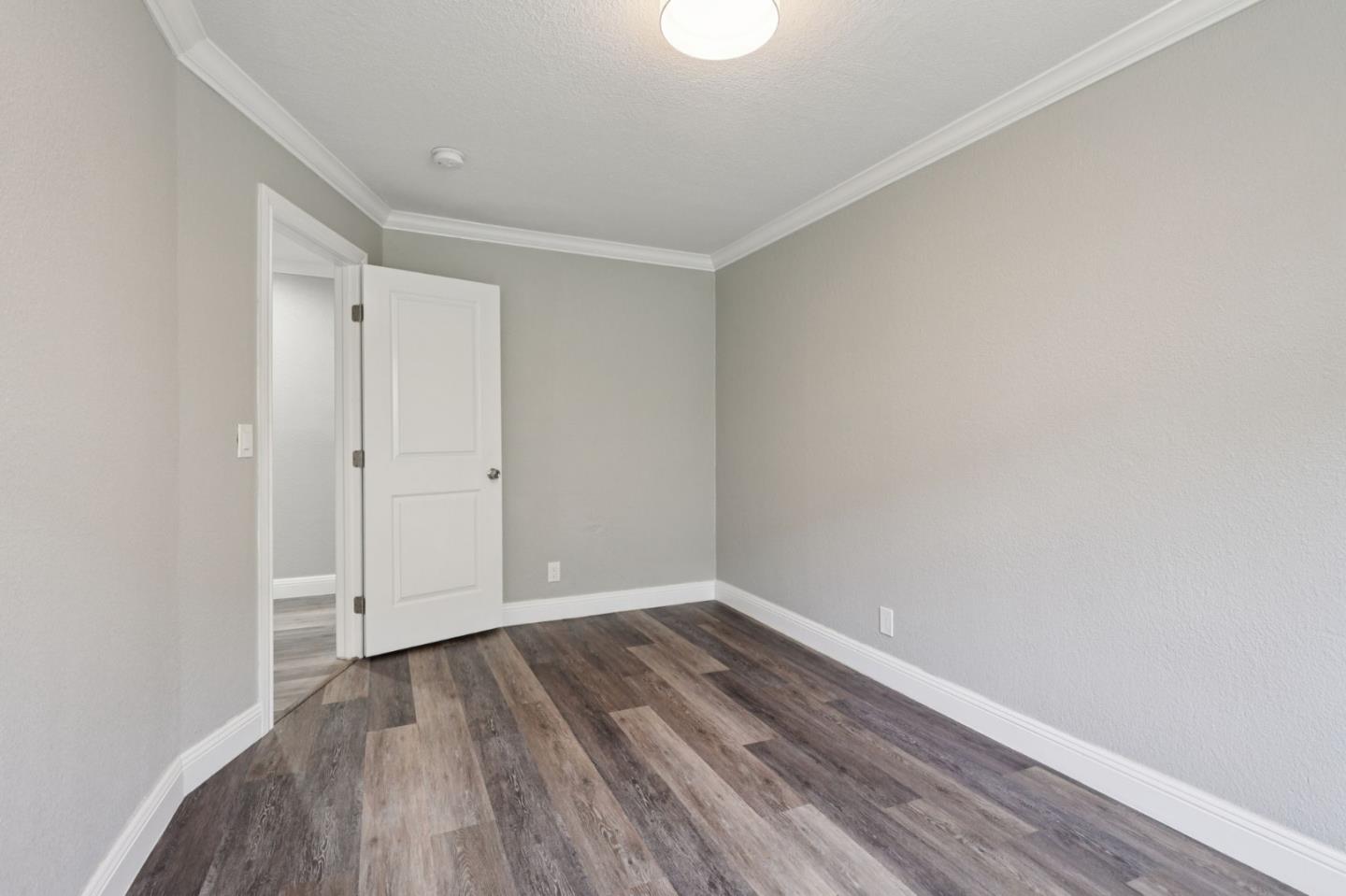 Detail Gallery Image 29 of 39 For 1120 Alberni St, East Palo Alto,  CA 94303 - 5 Beds | 3 Baths