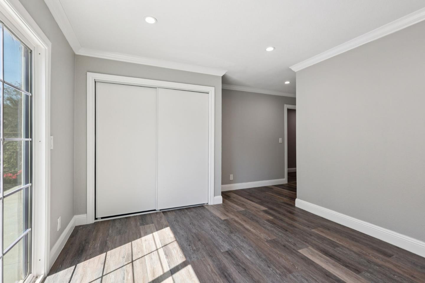 Detail Gallery Image 34 of 39 For 1120 Alberni St, East Palo Alto,  CA 94303 - 5 Beds | 3 Baths