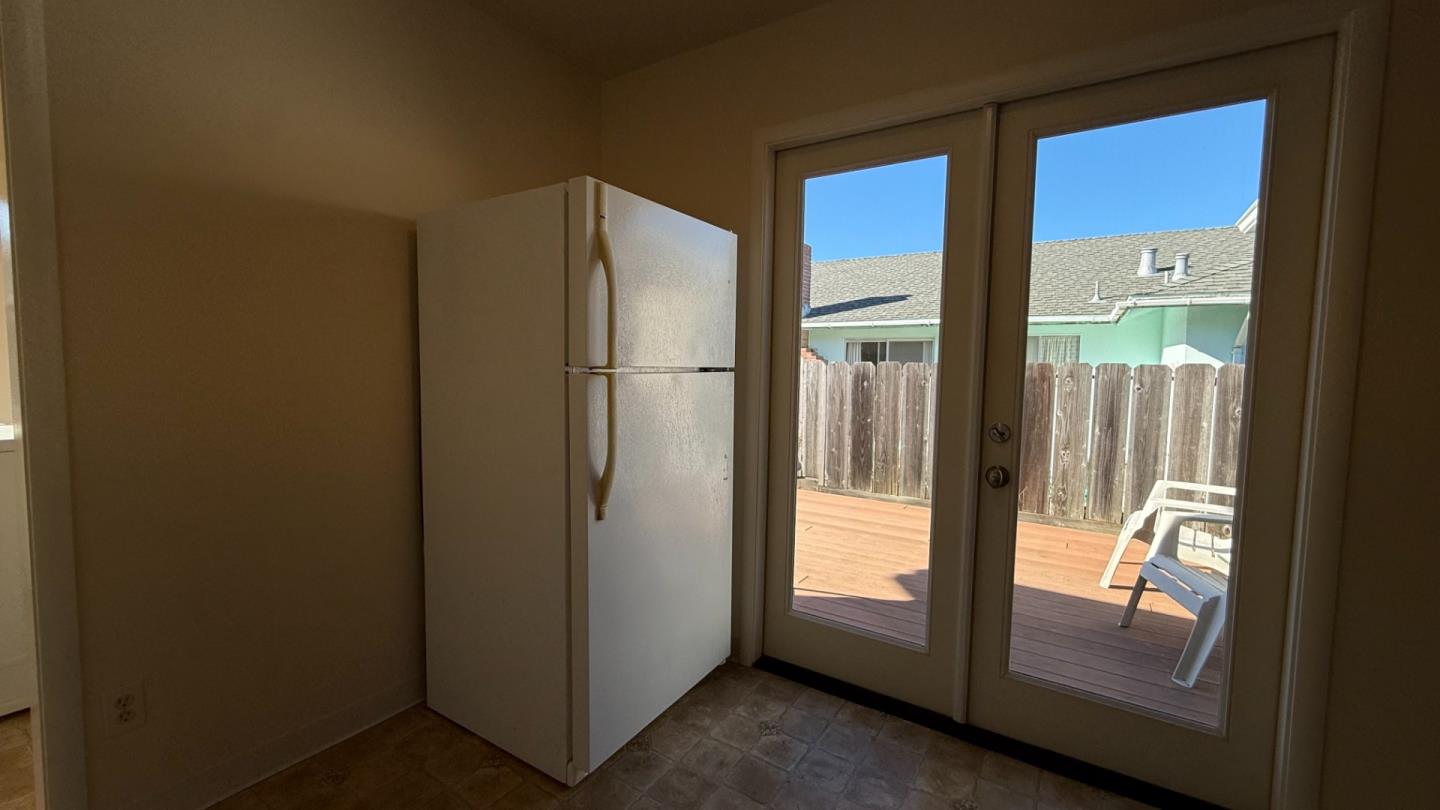 Detail Gallery Image 9 of 15 For 725 Alice St, Monterey,  CA 93940 - 2 Beds | 1 Baths