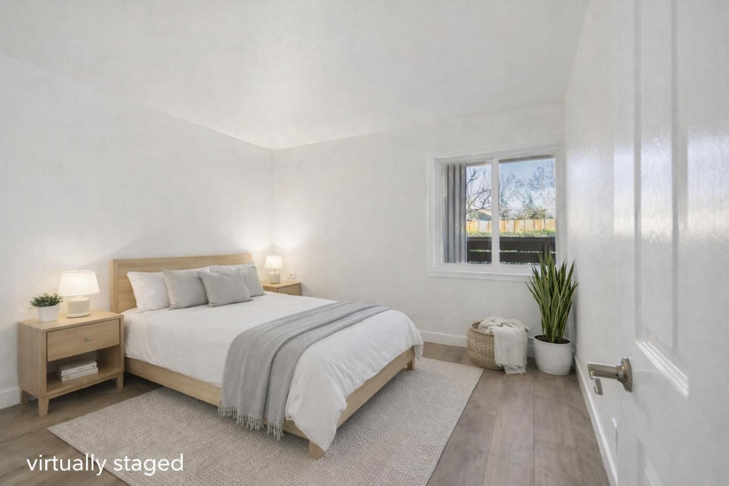 Detail Gallery Image 12 of 30 For 102 Monte Verano Ct, San Jose,  CA 95116 - 2 Beds | 2 Baths