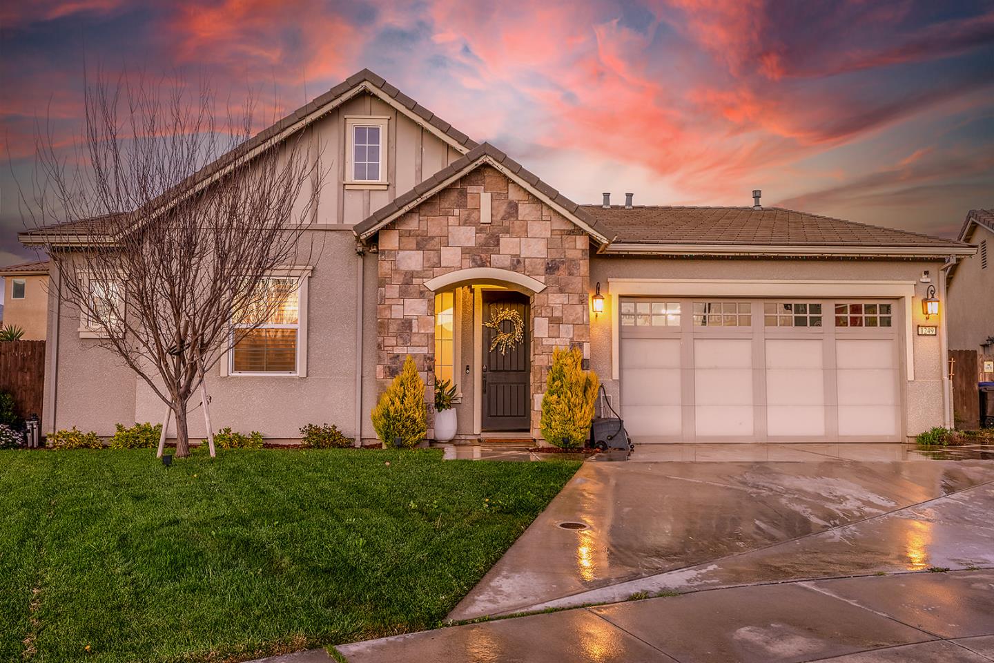 Detail Gallery Image 2 of 37 For 1249 La Colina St, Soledad,  CA 93960 - 3 Beds | 2 Baths