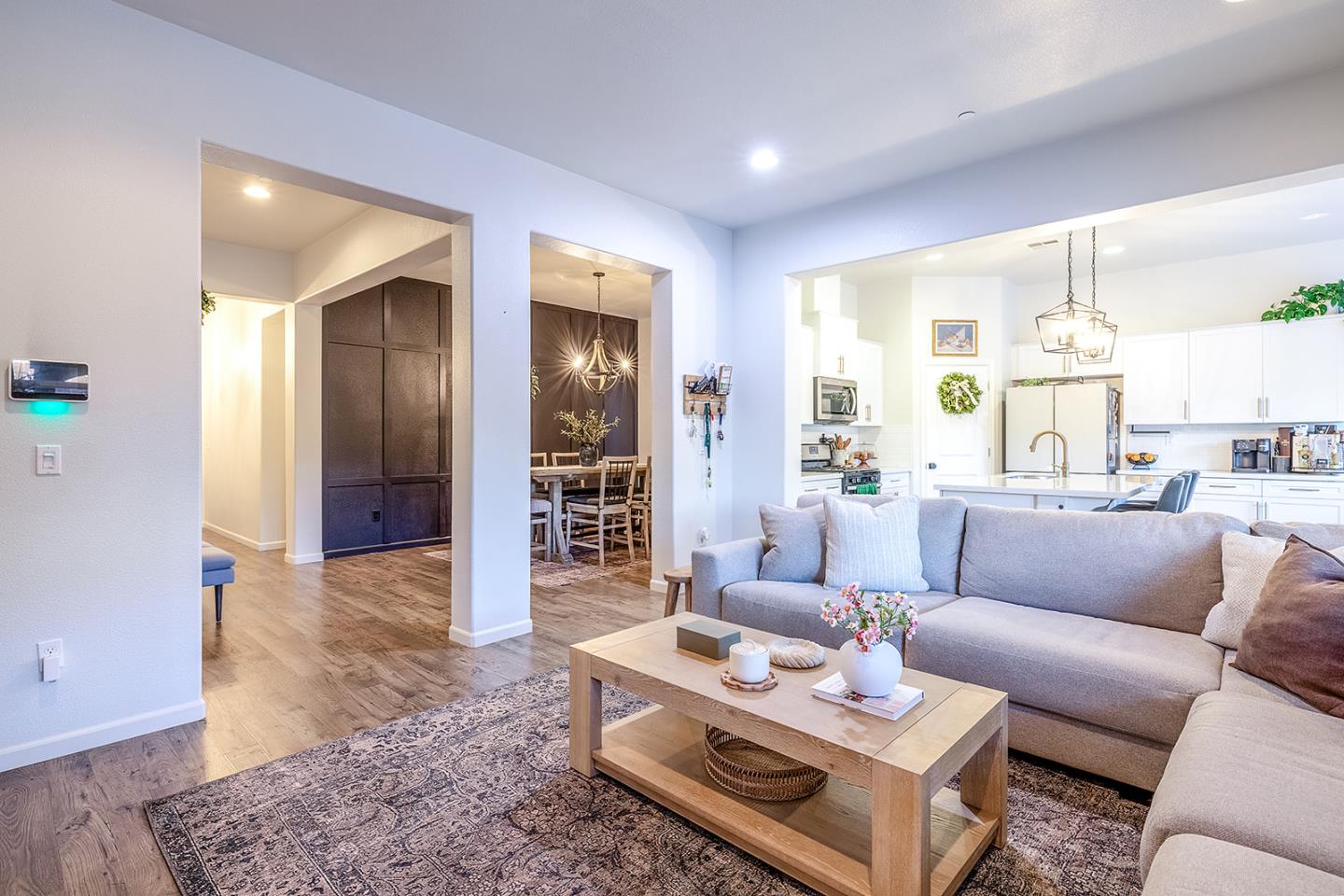 Detail Gallery Image 7 of 37 For 1249 La Colina St, Soledad,  CA 93960 - 3 Beds | 2 Baths