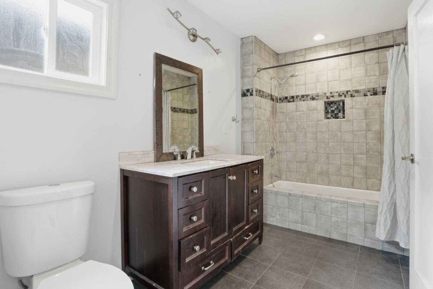 Detail Gallery Image 18 of 35 For 17918 Pesante Rd, Prunedale,  CA 93907 - 3 Beds | 2 Baths