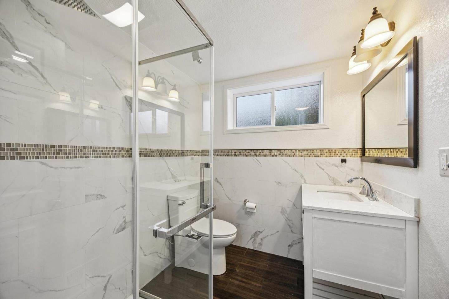 Detail Gallery Image 16 of 51 For 1063 87th St, Daly City,  CA 94015 - 5 Beds | 2 Baths