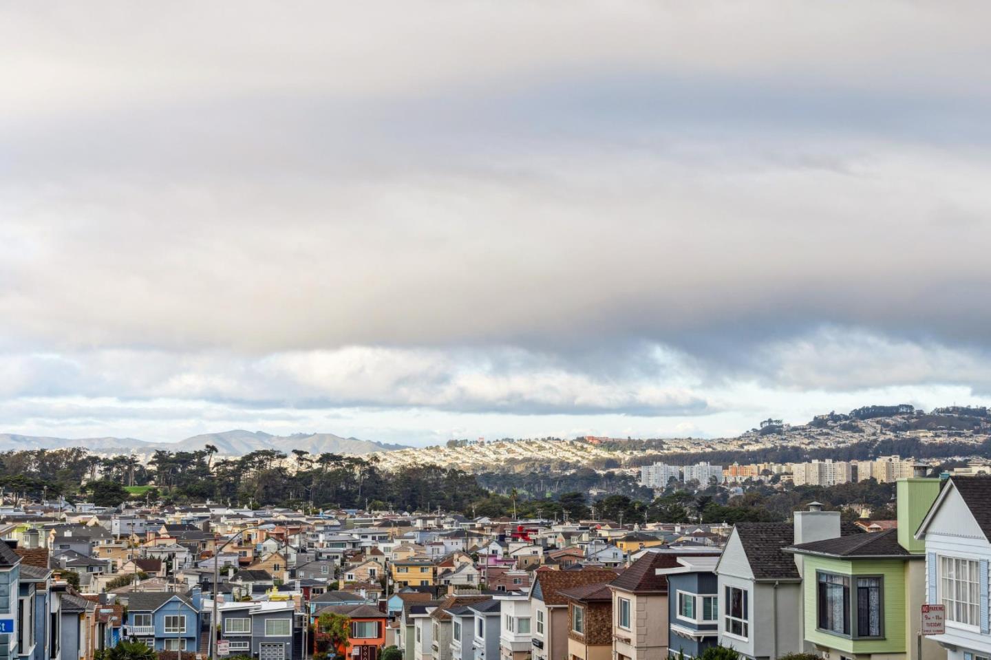 Detail Gallery Image 2 of 51 For 1063 87th St, Daly City,  CA 94015 - 5 Beds | 2 Baths