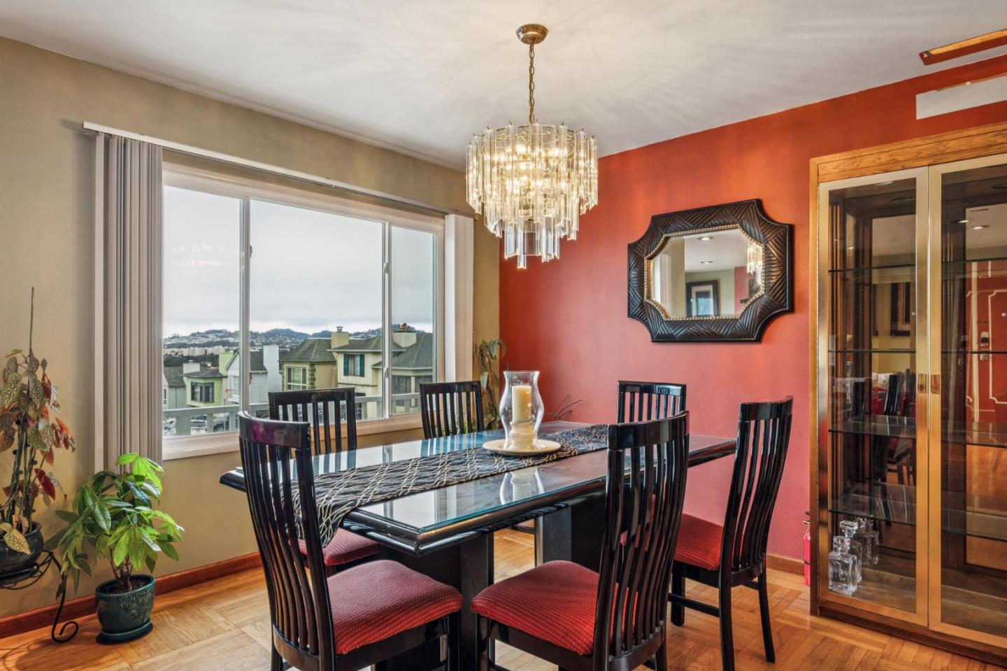 Detail Gallery Image 24 of 51 For 1063 87th St, Daly City,  CA 94015 - 5 Beds | 2 Baths