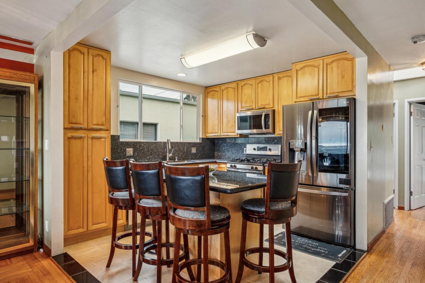 Detail Gallery Image 30 of 51 For 1063 87th St, Daly City,  CA 94015 - 5 Beds | 2 Baths