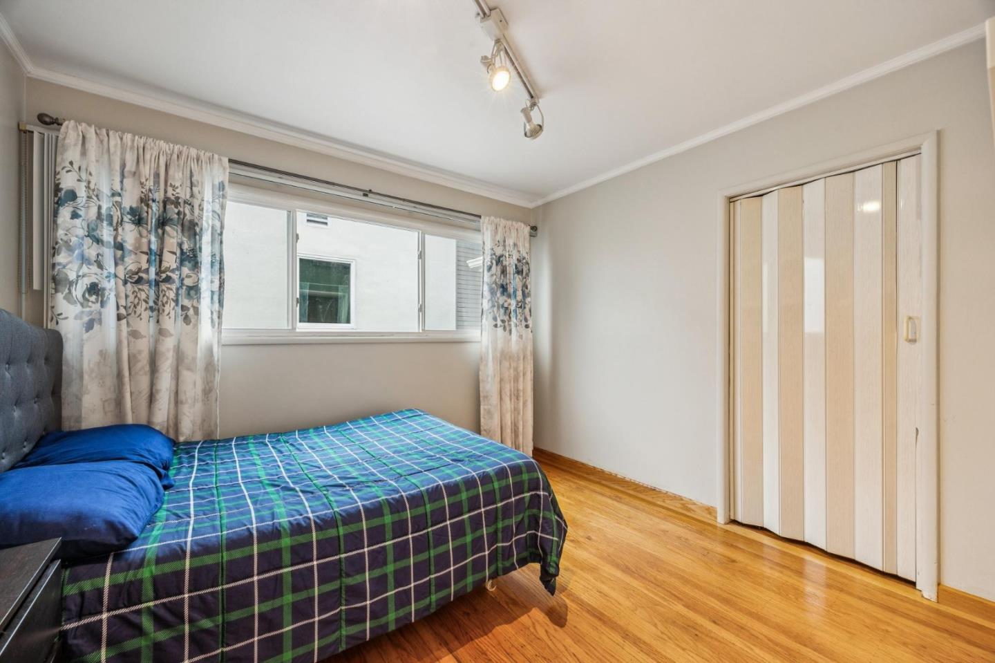 Detail Gallery Image 47 of 51 For 1063 87th St, Daly City,  CA 94015 - 5 Beds | 2 Baths