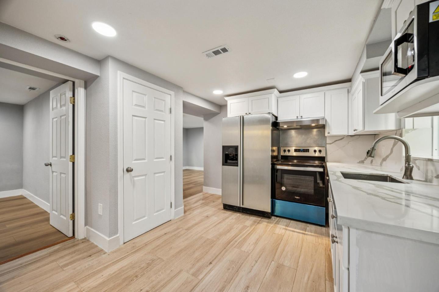 Detail Gallery Image 7 of 51 For 1063 87th St, Daly City,  CA 94015 - 5 Beds | 2 Baths