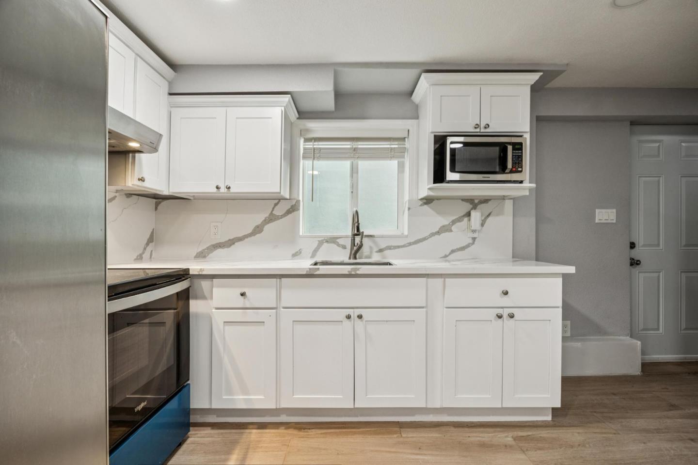 Detail Gallery Image 8 of 51 For 1063 87th St, Daly City,  CA 94015 - 5 Beds | 2 Baths