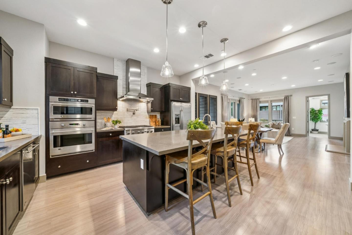 Detail Gallery Image 15 of 51 For 3428 Alma Village Cir, Palo Alto,  CA 94306 - 4 Beds | 3/1 Baths