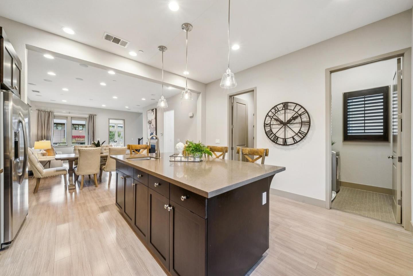 Detail Gallery Image 16 of 51 For 3428 Alma Village Cir, Palo Alto,  CA 94306 - 4 Beds | 3/1 Baths