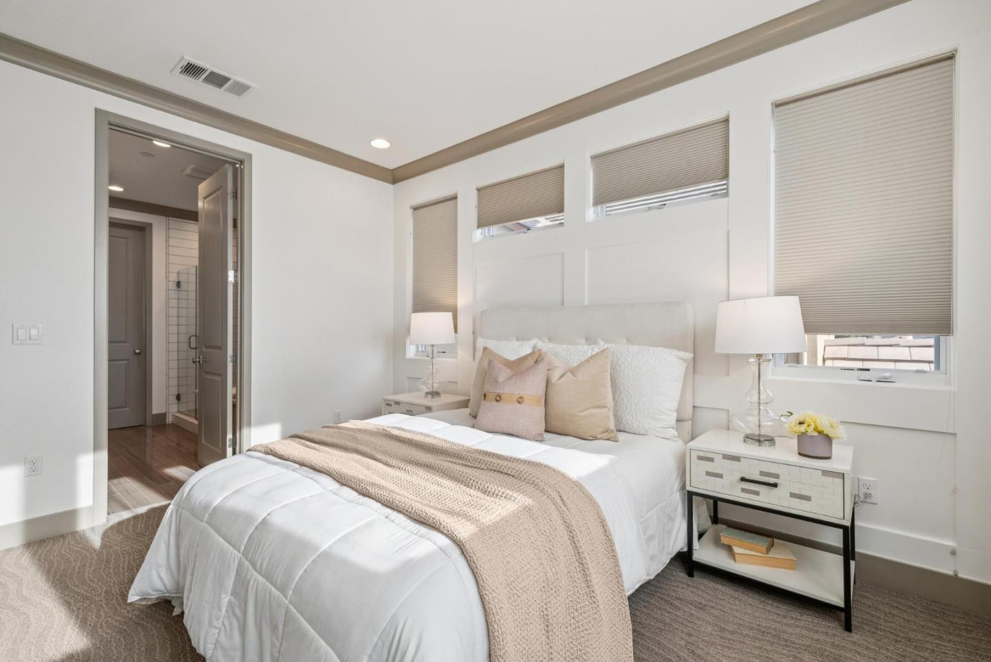 Detail Gallery Image 28 of 51 For 3428 Alma Village Cir, Palo Alto,  CA 94306 - 4 Beds | 3/1 Baths