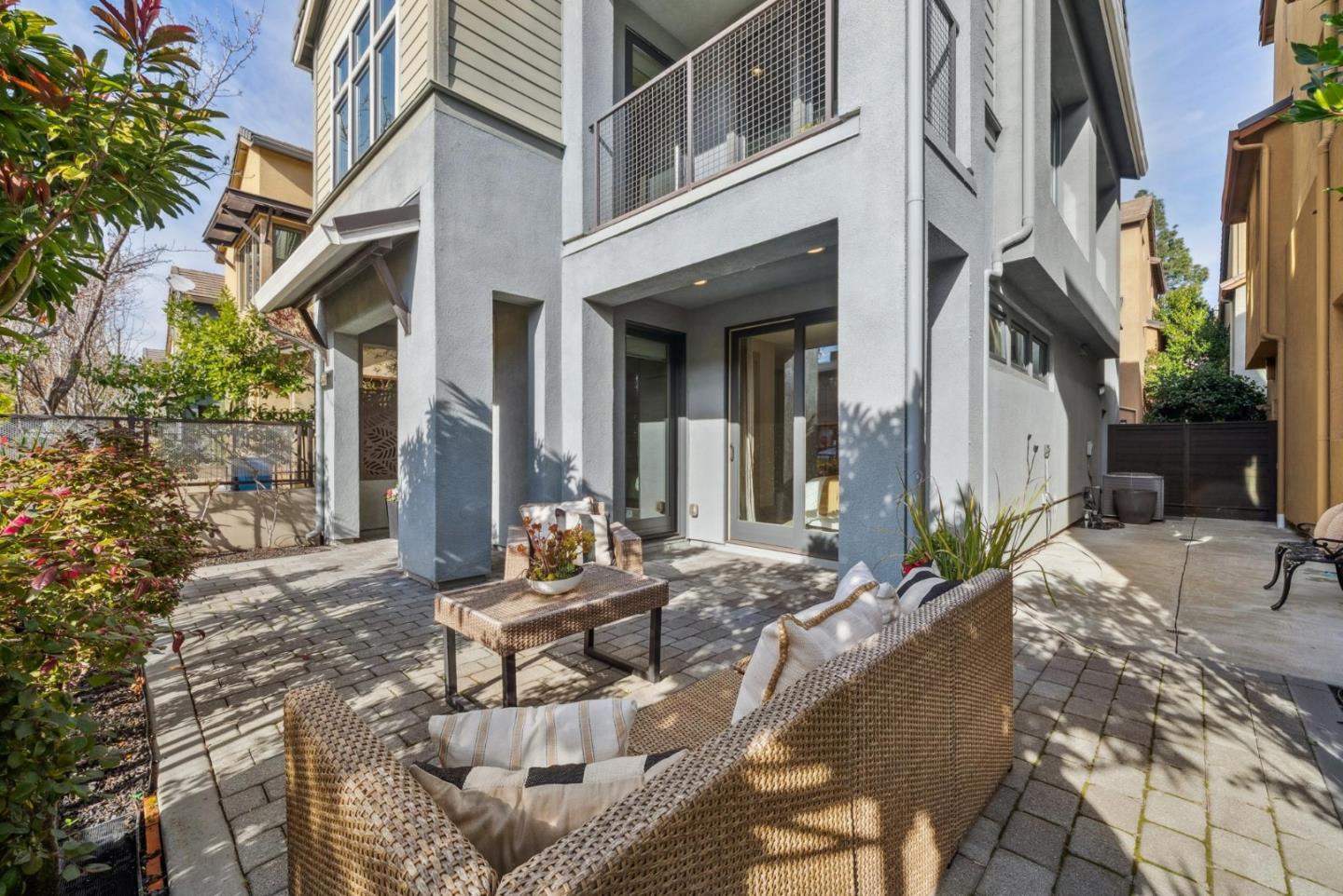 Detail Gallery Image 3 of 51 For 3428 Alma Village Cir, Palo Alto,  CA 94306 - 4 Beds | 3/1 Baths