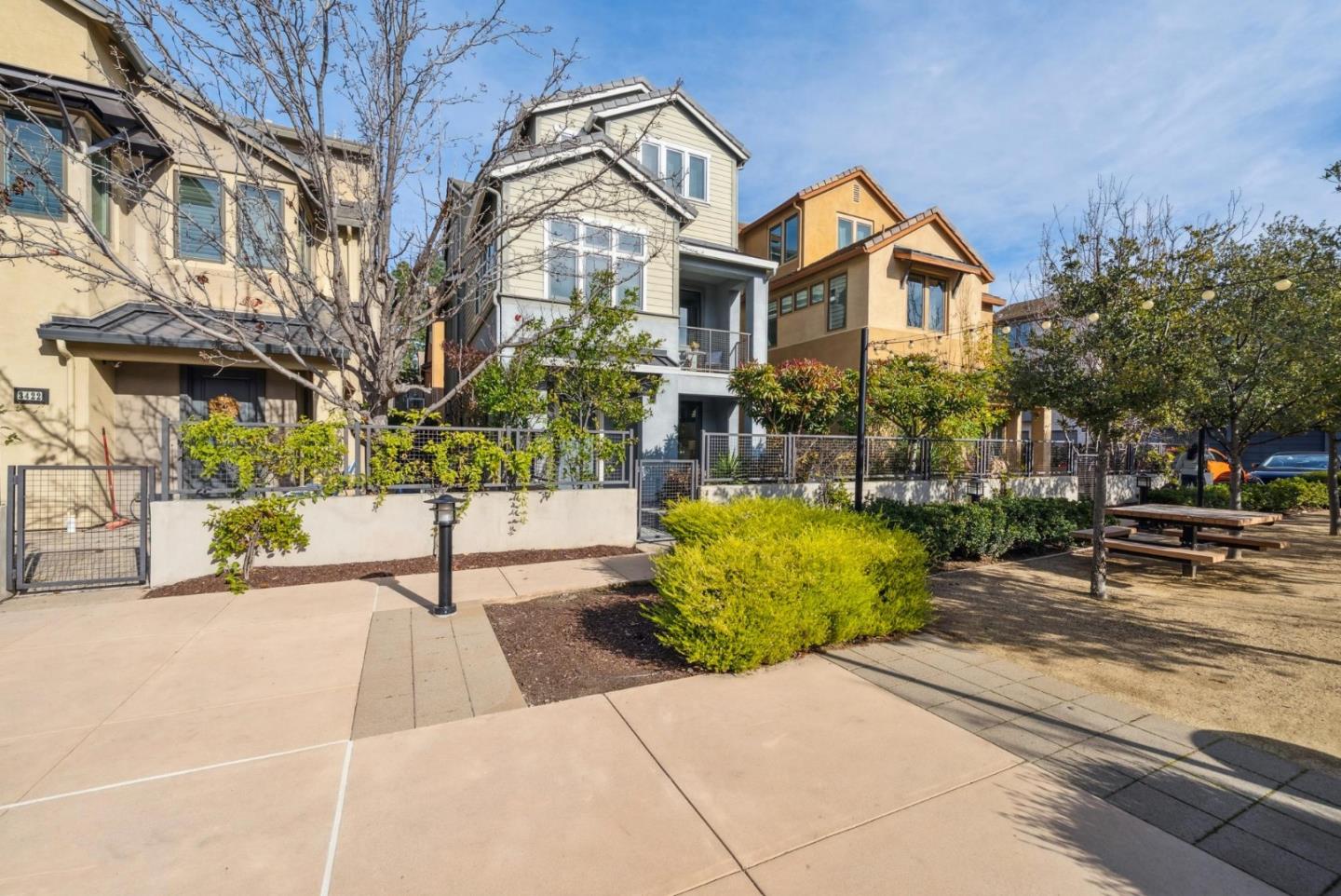 Detail Gallery Image 44 of 51 For 3428 Alma Village Cir, Palo Alto,  CA 94306 - 4 Beds | 3/1 Baths