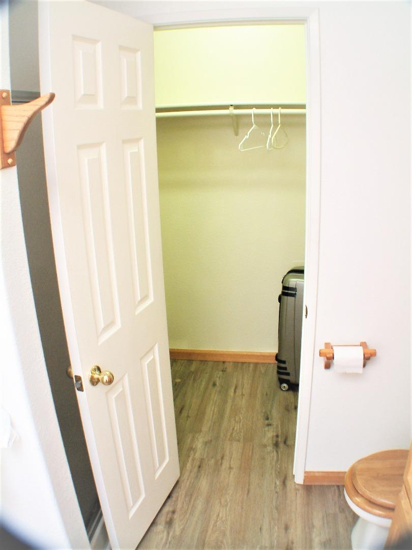 Detail Gallery Image 6 of 14 For 3032 Oakbridge Dr #3032,  San Jose,  CA 95121 - 3 Beds | 2 Baths