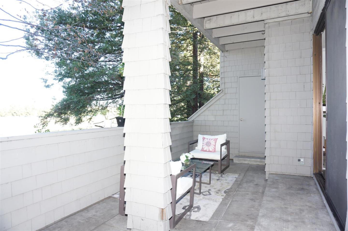 Detail Gallery Image 12 of 20 For 1031 Foxchase Dr, San Jose,  CA 95123 - 2 Beds | 2 Baths