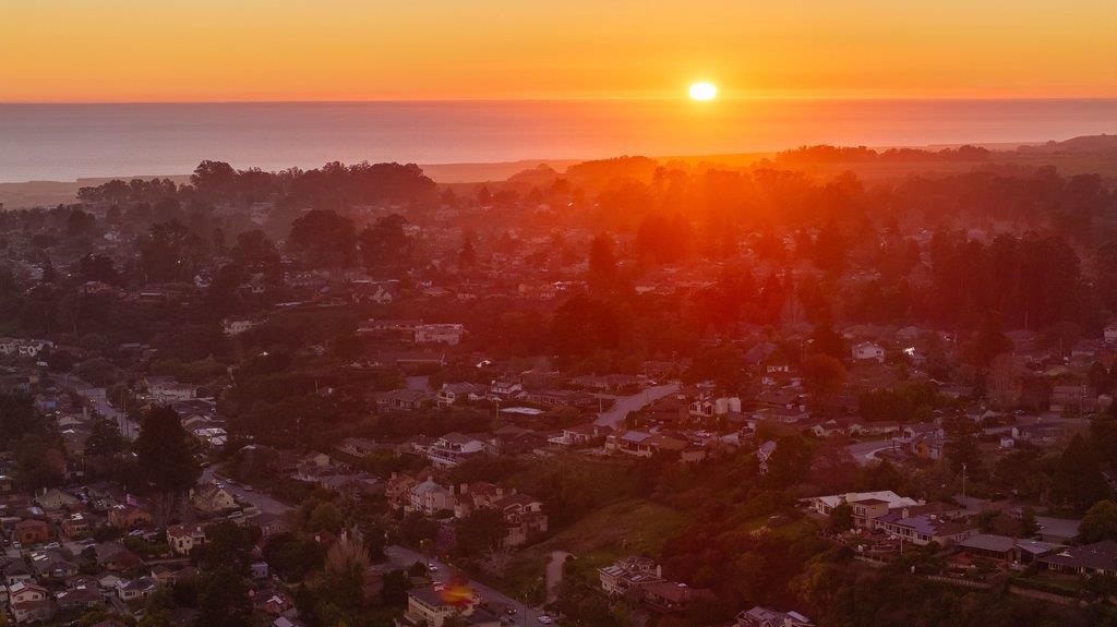 Detail Gallery Image 10 of 26 For 760 Escalona Dr, Santa Cruz,  CA 95060 - – Beds | – Baths