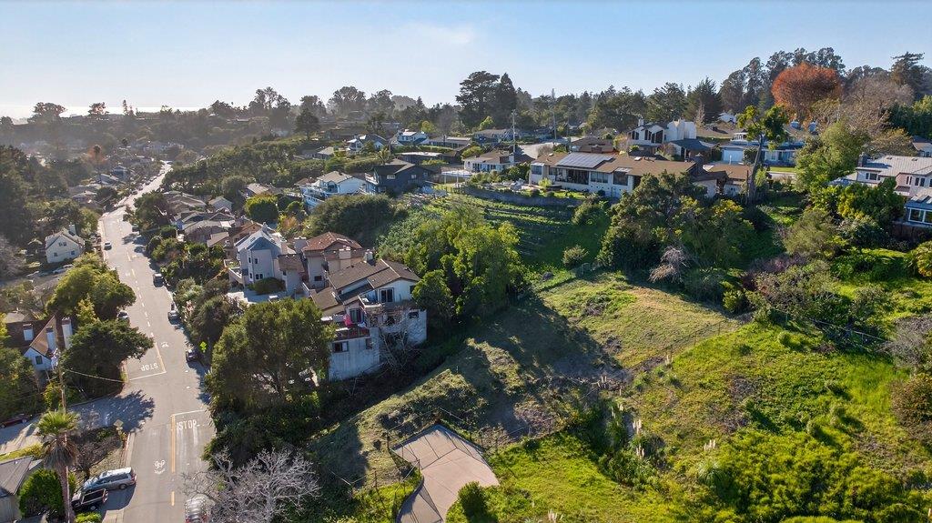 Detail Gallery Image 13 of 26 For 760 Escalona Dr, Santa Cruz,  CA 95060 - – Beds | – Baths