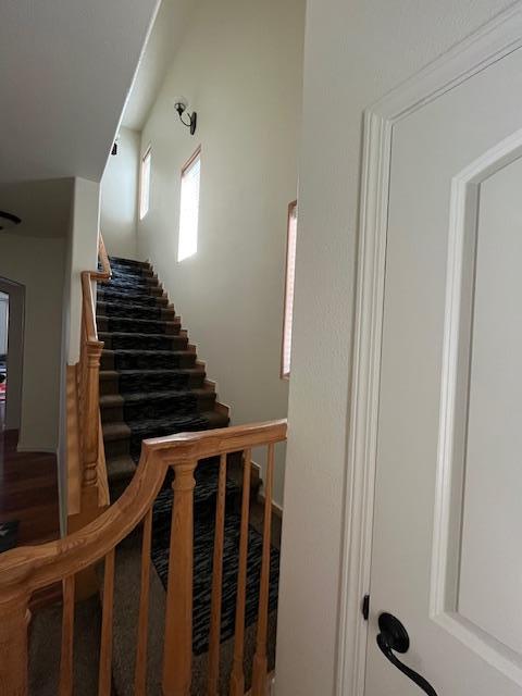 Detail Gallery Image 7 of 9 For 323 Wilson Cir, Greenfield,  CA 93927 - 4 Beds | 2/1 Baths