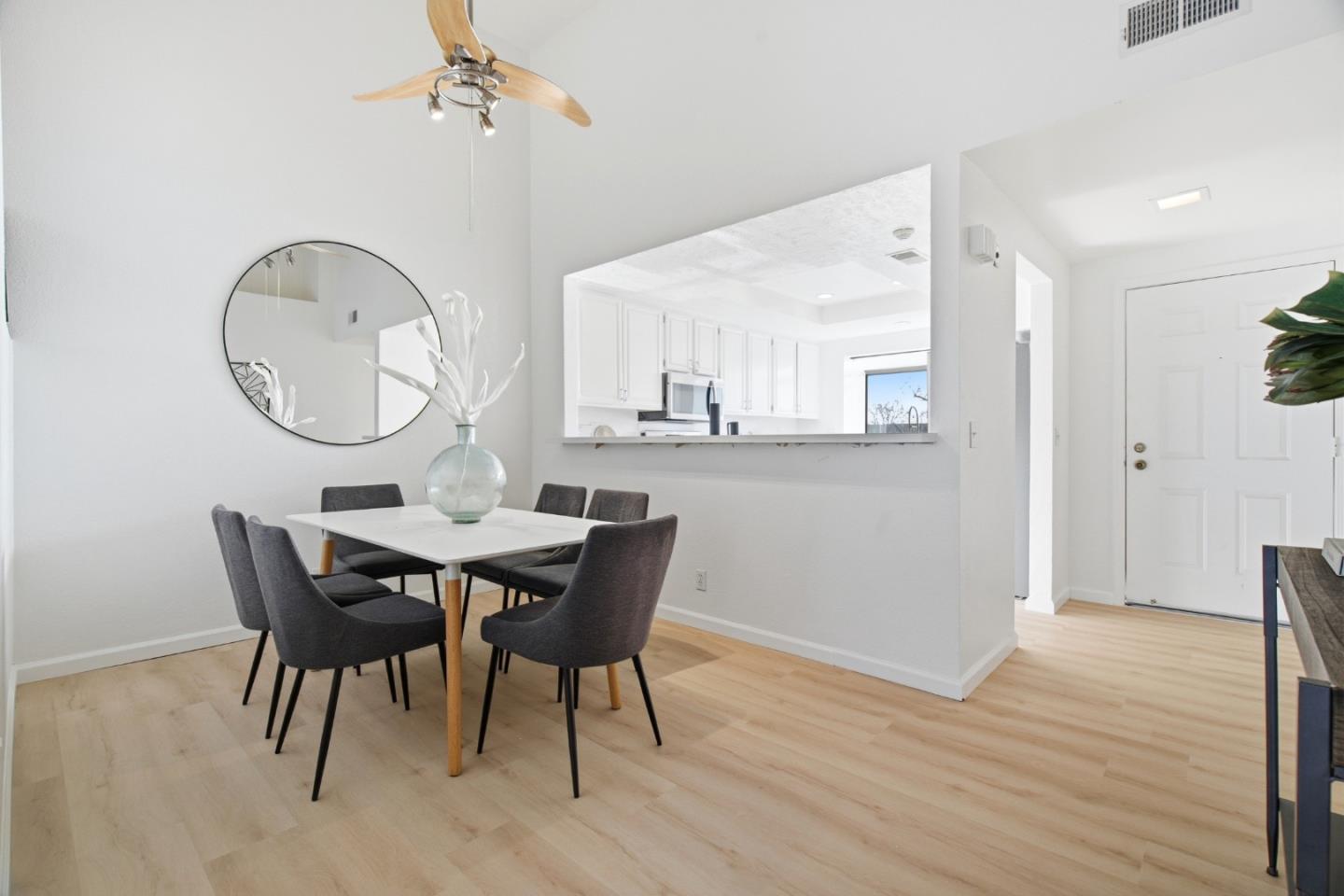 Detail Gallery Image 12 of 29 For 6472 Buena Vista Dr #B,  Newark,  CA 94560 - 3 Beds | 2 Baths