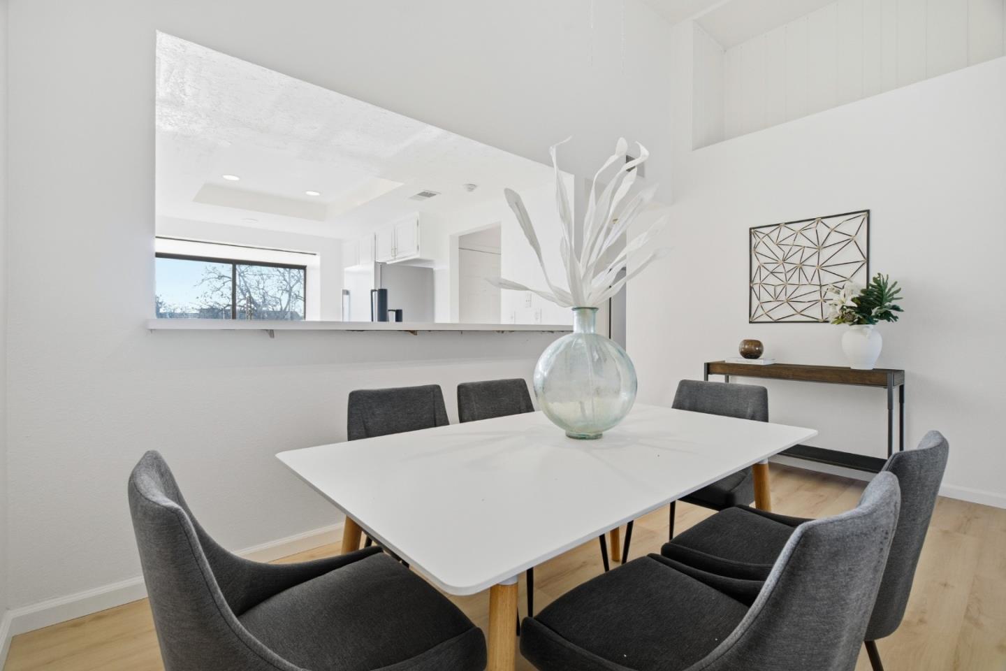 Detail Gallery Image 13 of 29 For 6472 Buena Vista Dr #B,  Newark,  CA 94560 - 3 Beds | 2 Baths