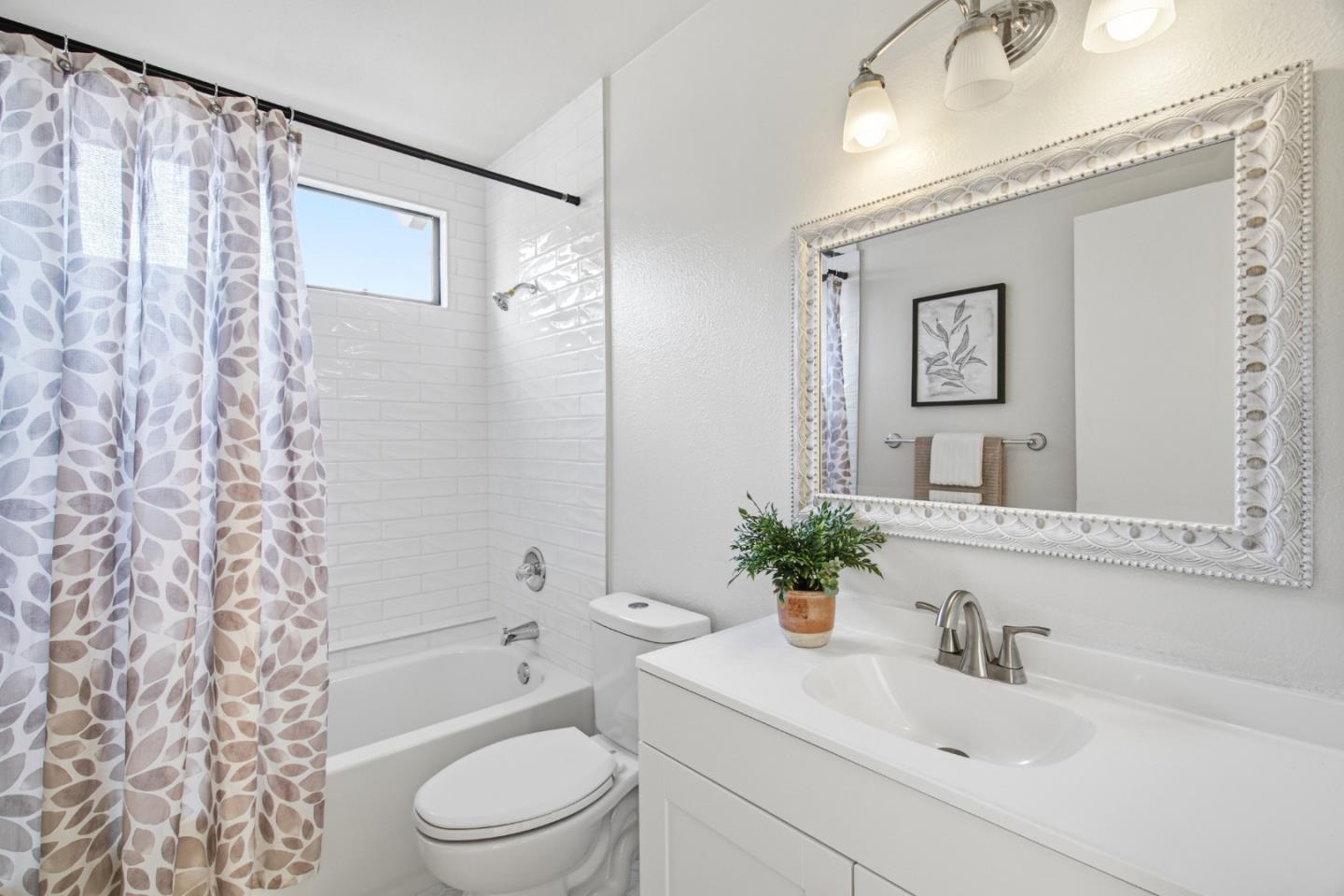 Detail Gallery Image 21 of 29 For 6472 Buena Vista Dr #B,  Newark,  CA 94560 - 3 Beds | 2 Baths