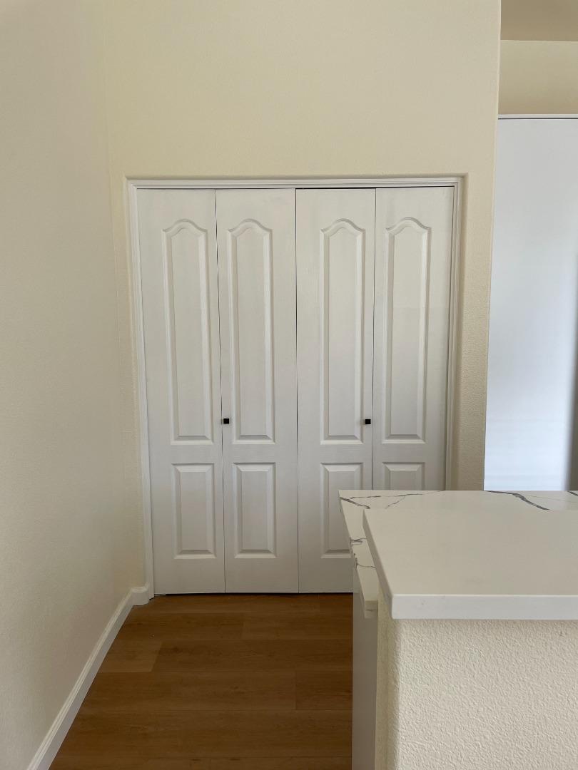 Detail Gallery Image 13 of 28 For 5111 Venice Ct, Pleasanton,  CA 94588 - 4 Beds | 2/1 Baths