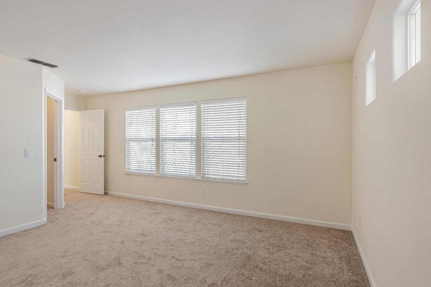 Detail Gallery Image 17 of 28 For 5111 Venice Ct, Pleasanton,  CA 94588 - 4 Beds | 2/1 Baths