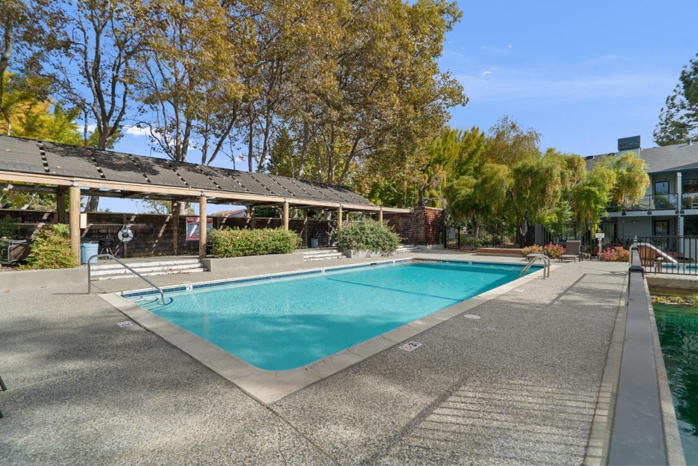 Detail Gallery Image 21 of 23 For 905 W Middlefield Rd #982,  Mountain View,  CA 94043 - 2 Beds | 2 Baths