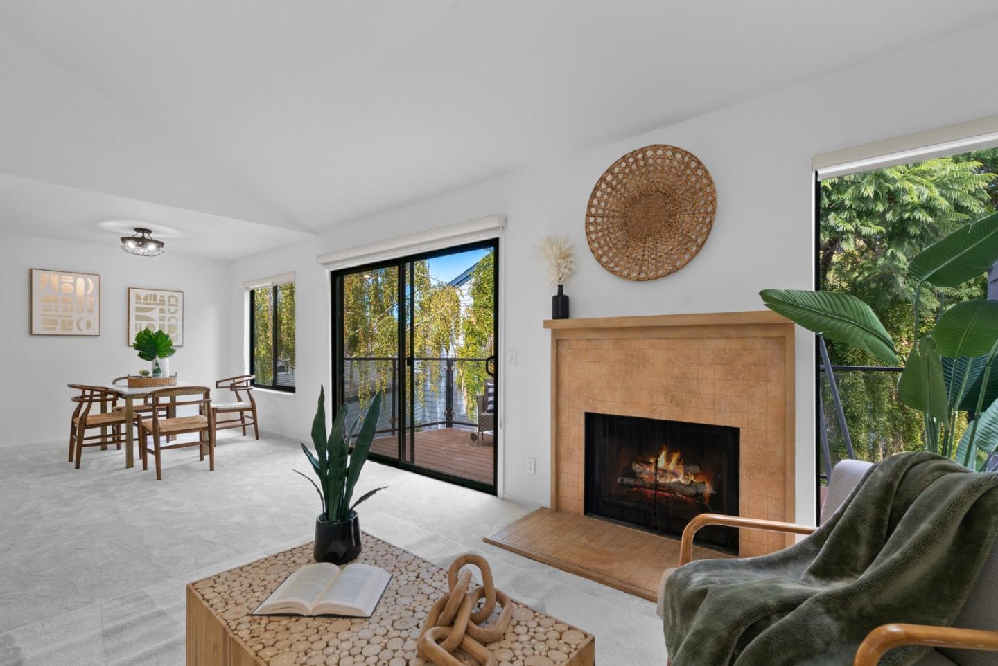 Detail Gallery Image 6 of 23 For 905 W Middlefield Rd #982,  Mountain View,  CA 94043 - 2 Beds | 2 Baths