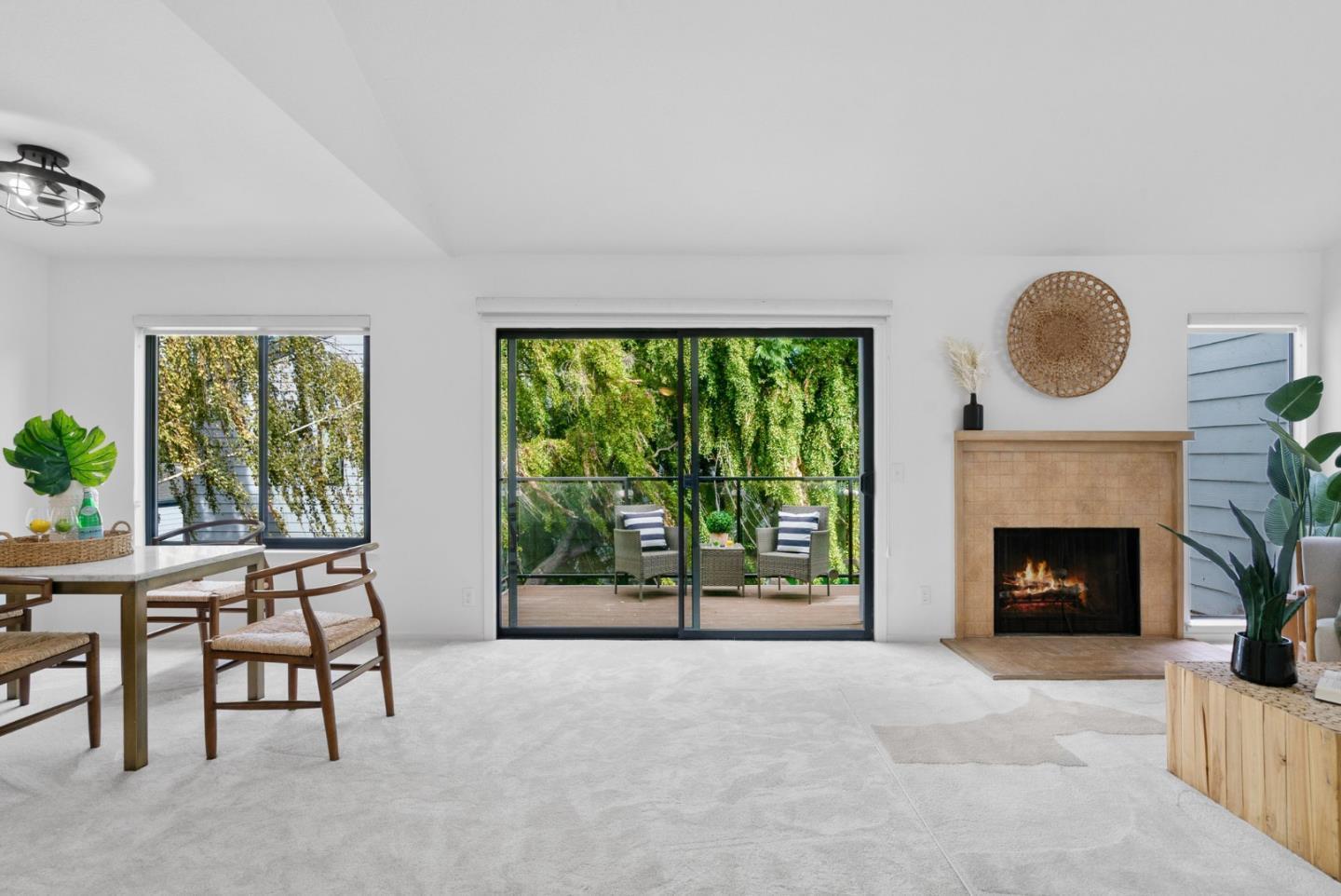 Detail Gallery Image 7 of 23 For 905 W Middlefield Rd #982,  Mountain View,  CA 94043 - 2 Beds | 2 Baths