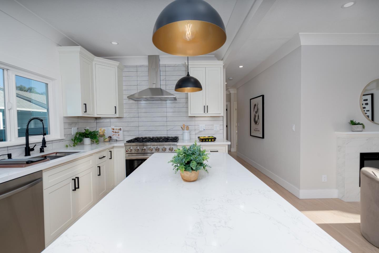 Detail Gallery Image 8 of 26 For 1078 Palm St, San Jose,  CA 95110 - 3 Beds | 2 Baths