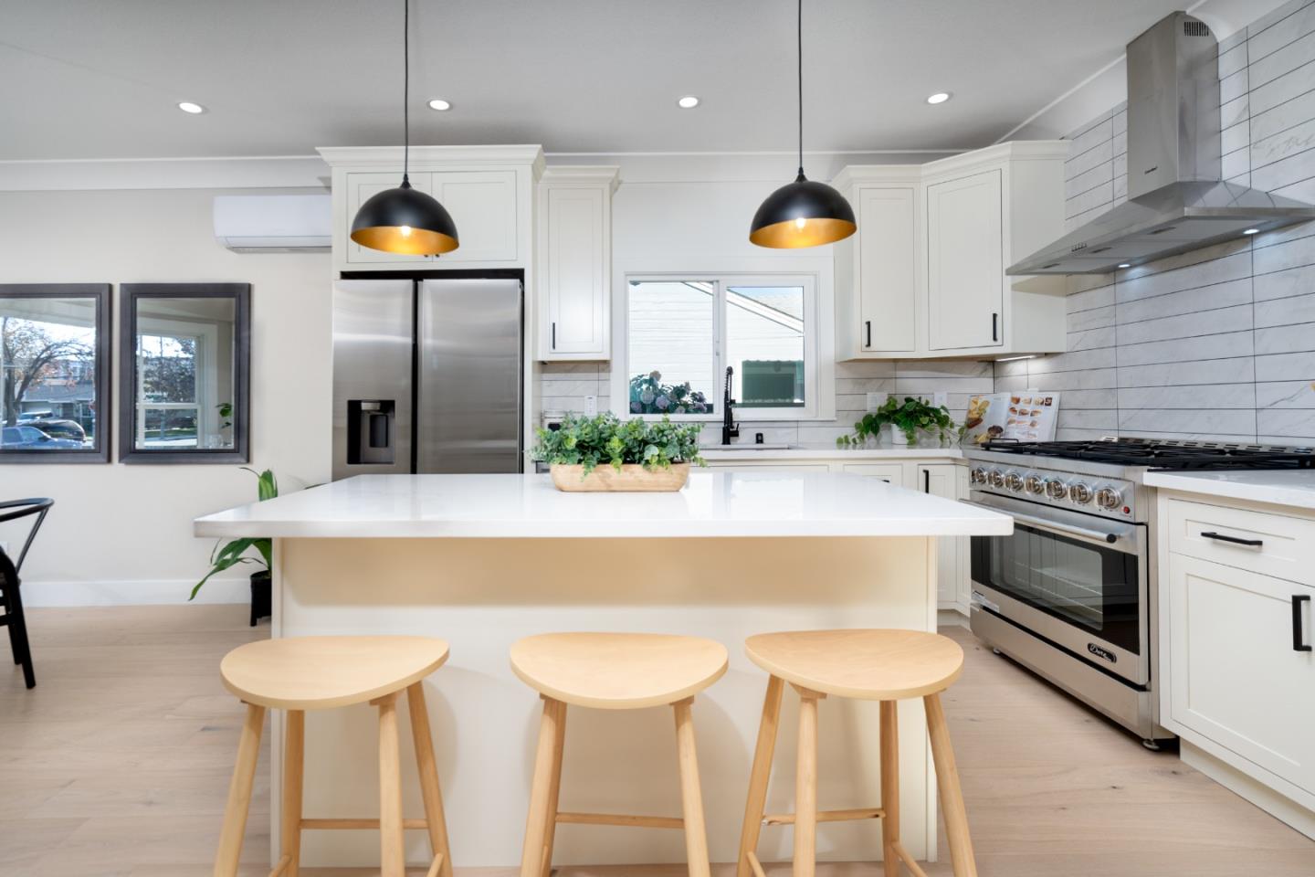 Detail Gallery Image 9 of 26 For 1078 Palm St, San Jose,  CA 95110 - 3 Beds | 2 Baths