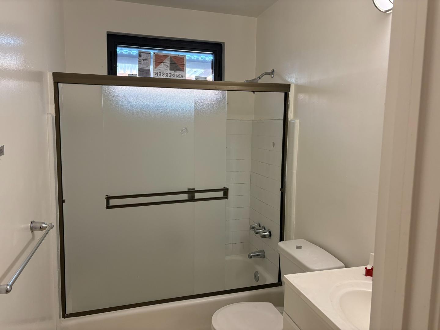 Detail Gallery Image 13 of 22 For 616 Manzanita Ave, Sunnyvale,  CA 94085 - 3 Beds | 1/1 Baths