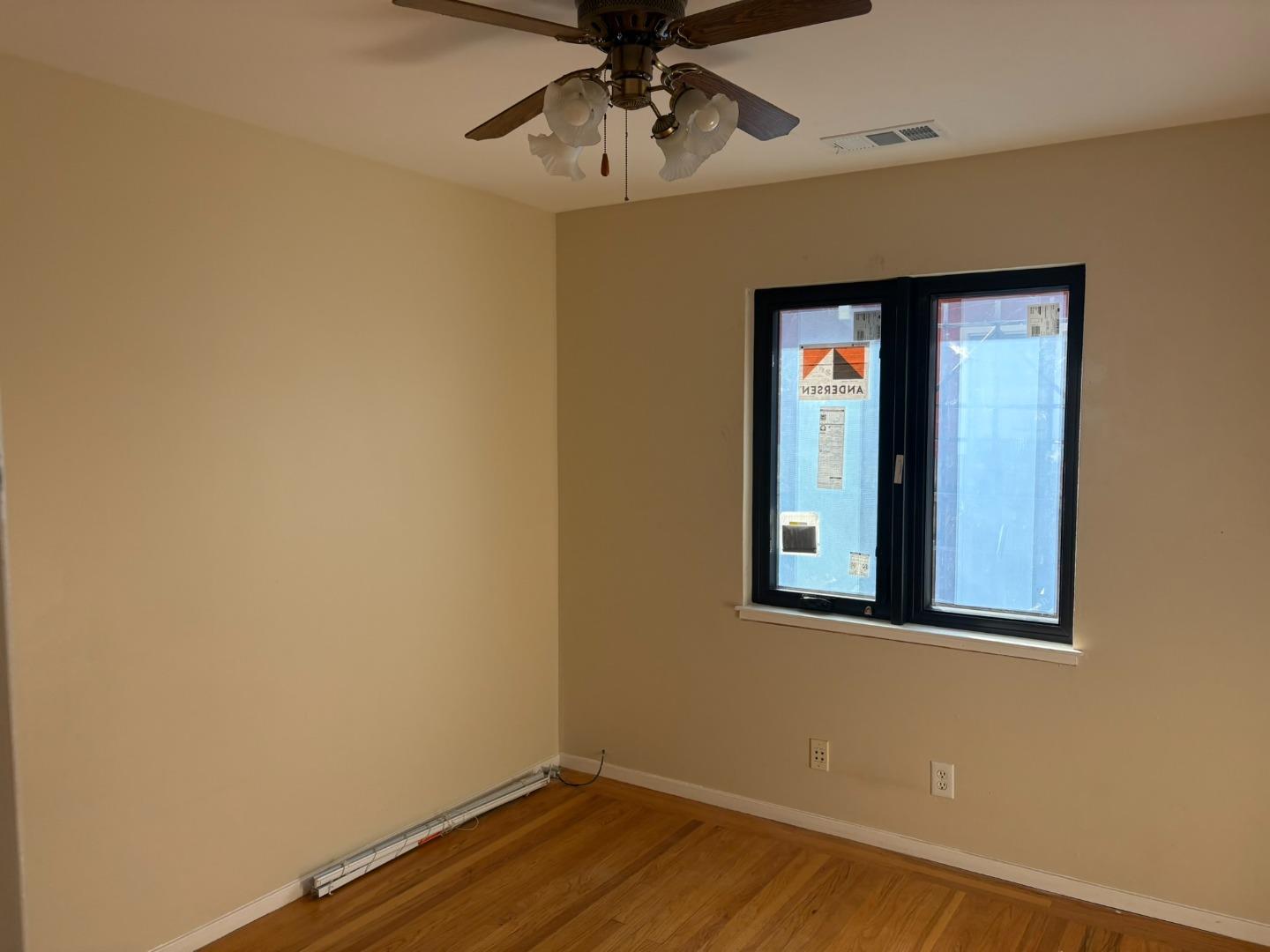 Detail Gallery Image 5 of 22 For 616 Manzanita Ave, Sunnyvale,  CA 94085 - 3 Beds | 1/1 Baths