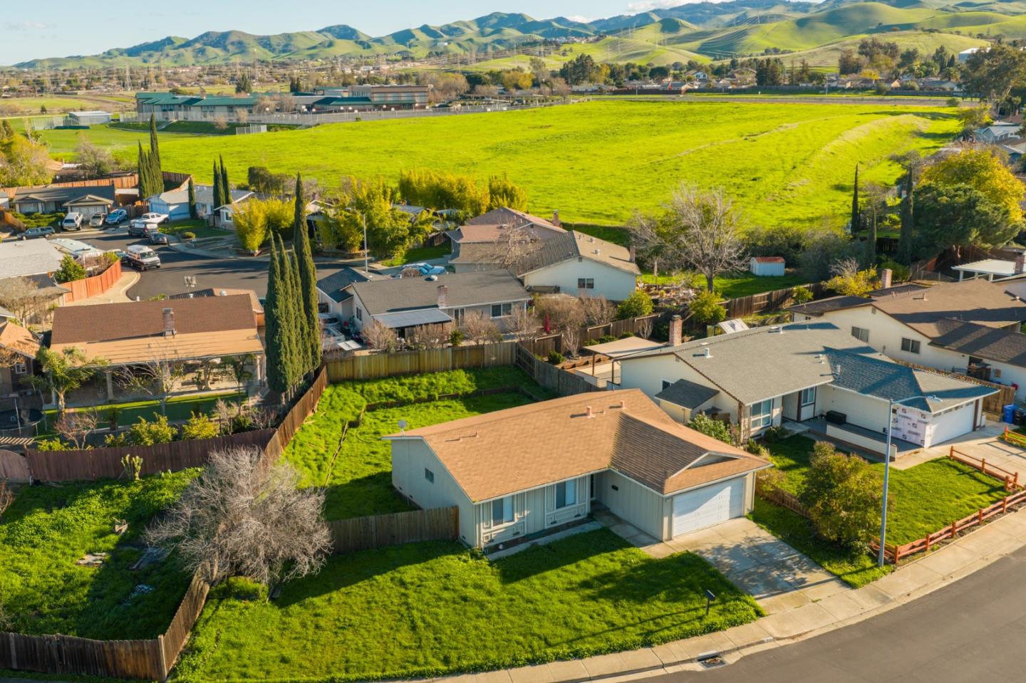 Detail Gallery Image 2 of 45 For 779 Wedgewood Dr, Pittsburg,  CA 94565 - 3 Beds | 1 Baths