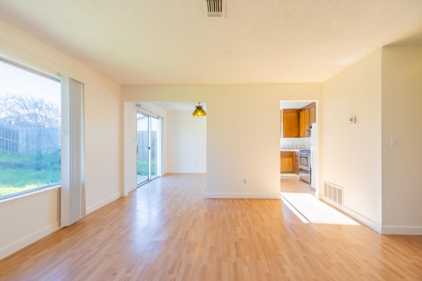 Detail Gallery Image 20 of 45 For 779 Wedgewood Dr, Pittsburg,  CA 94565 - 3 Beds | 1 Baths