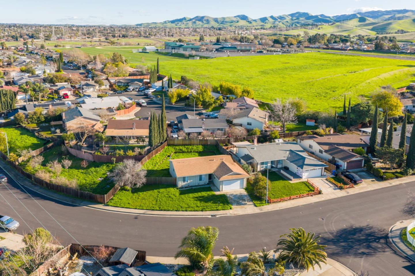 Detail Gallery Image 3 of 45 For 779 Wedgewood Dr, Pittsburg,  CA 94565 - 3 Beds | 1 Baths