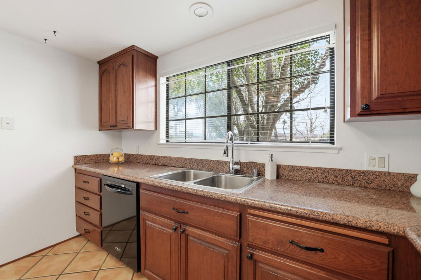 Detail Gallery Image 17 of 45 For 3241 Heather Ridge Ct, San Jose,  CA 95136 - 3 Beds | 2 Baths