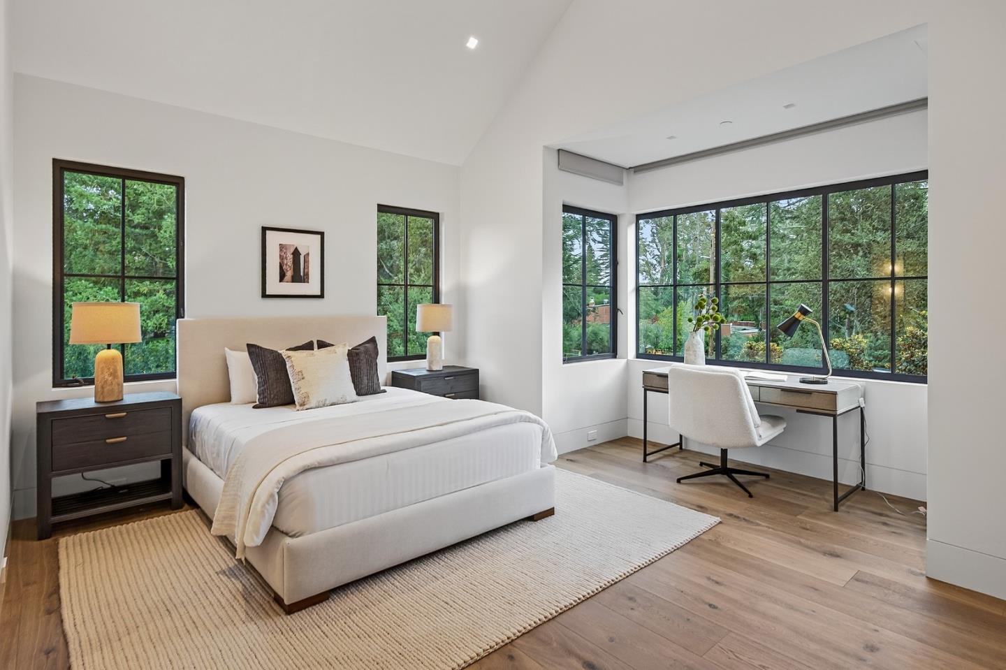 Detail Gallery Image 13 of 30 For 6 Cedar Ln, Woodside,  CA 94062 - 6 Beds | 7/1 Baths