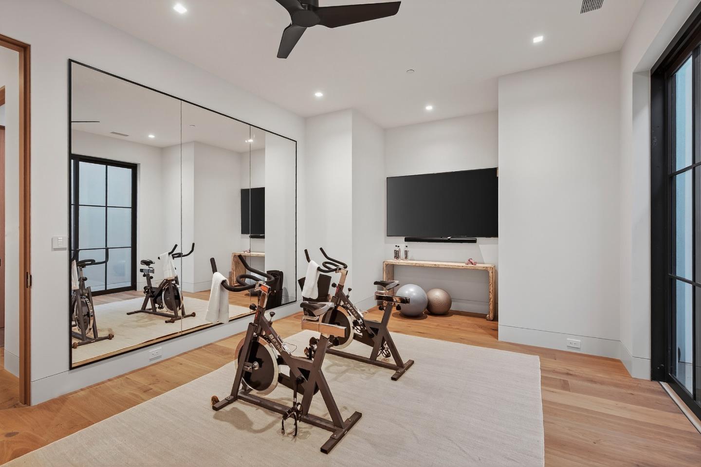 Detail Gallery Image 21 of 30 For 6 Cedar Ln, Woodside,  CA 94062 - 6 Beds | 7/1 Baths